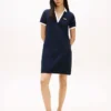 Brodeerattu Hilfiger Script -polomekko Brodeerattu Hilfiger Script -polomekko