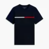 Brodeerattu lippulogo-T-paita Brodeerattu lippulogo-T-paita