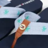 Brodeerattu monogrammikangas-flipflop Brodeerattu monogrammikangas-flipflop