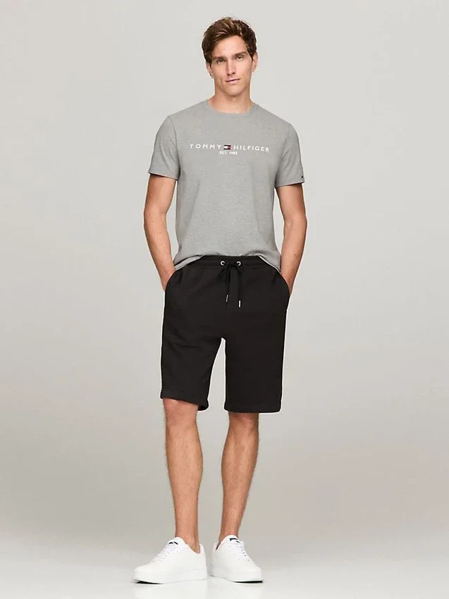 Brodeerattu Tommy-logo, slim fit -T-paita Brodeerattu Tommy-logo, slim fit -T-paita