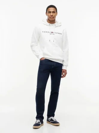 Brodeerattu Tommy-logohuppari