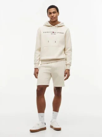 brodeerattu tommy logohuppari 2 9 330x440 - Brodeerattu Tommy-logohuppari