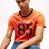 Hilfiger 85 -logopaita