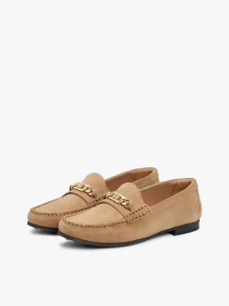 Ketjulliset mokkanahkaiset loaferit