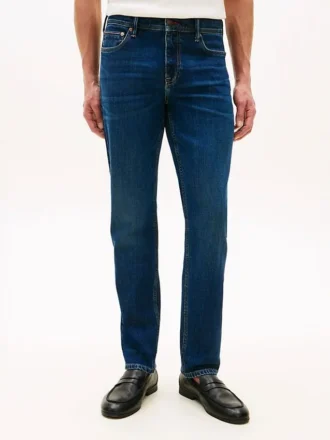 Kevyt joustava slim-fit-farkku