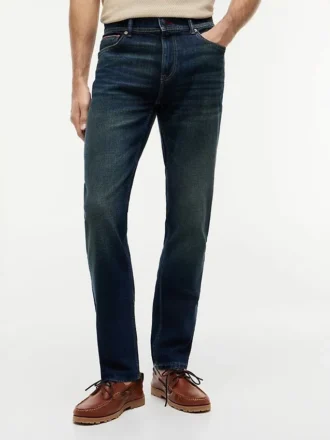 Kevyt joustava slim-fit-farkku