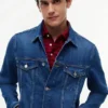 Klassinen denimtakki Klassinen denimtakki