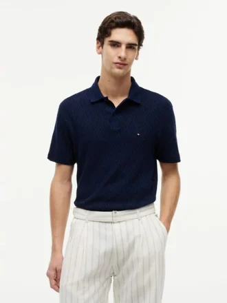 Klassinen istuvuus, kuvioitu jacquard-polo