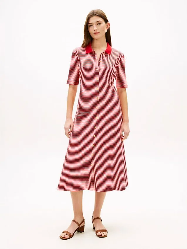 Kultapainikkeinen polo-midimekko Kultapainikkeinen polo-midimekko