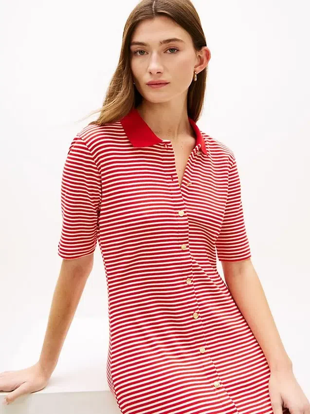 Kultapainikkeinen polo-midimekko Kultapainikkeinen polo-midimekko