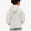 Lasten brodeerattu monogrammihuppari Lasten brodeerattu monogrammihuppari