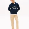Lasten kaareva Hilfiger-grafiikkapaita Lasten kaareva Hilfiger-grafiikkapaita