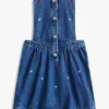Lasten kukkakuvioinen denim-mekko Lasten kukkakuvioinen denim-mekko