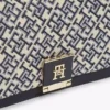 Monogram-lukolla varustettu jacquard-olkalaukku Monogram-lukolla varustettu jacquard-olkalaukku