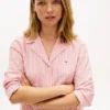 Raidallinen seersucker-yöpaita Raidallinen seersucker-yöpaita