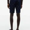 Regular Fit 9″ Sailing Flag Print Shortsit Regular Fit 9″ Sailing Flag Print Shortsit