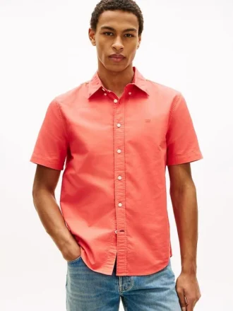 Regular Fit -mallinen, vaatteena värjätty Oxford-paita Regular Fit -mallinen, vaatteena värjätty Oxford-paita