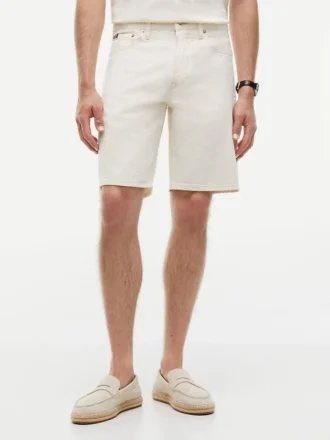 Regular Fit -malliset vaatevärjätyt denimshortsit