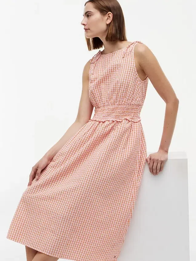 Rypytetty gingham-seersucker-midimekko Rypytetty gingham-seersucker-midimekko