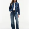 Slim Fit -mallinen tumma pesu stretch-denimtakki Slim Fit -mallinen tumma pesu stretch-denimtakki
