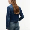 Slim Fit -mallinen tumma pesu stretch-denimtakki Slim Fit -mallinen tumma pesu stretch-denimtakki