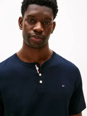 Sueded Jersey Henley -yöpaita Sueded Jersey Henley -yöpaita