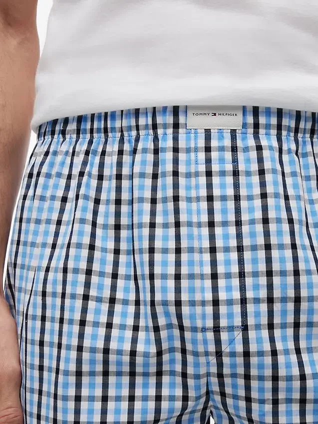 T-paita ja kudotut shortsit -pyjamasetti T-paita ja kudotut shortsit -pyjamasetti