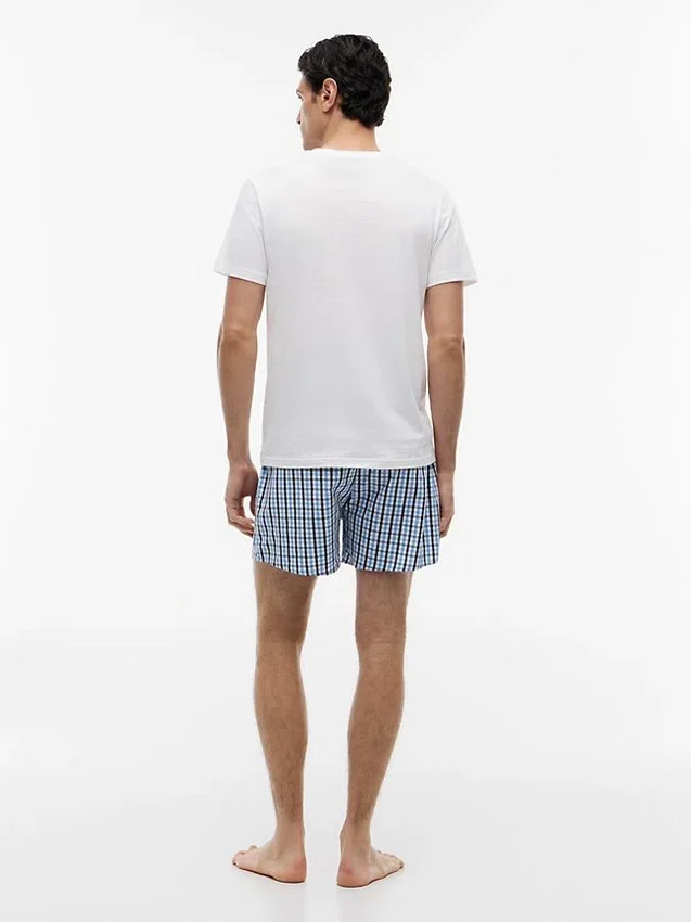 T-paita ja kudotut shortsit -pyjamasetti T-paita ja kudotut shortsit -pyjamasetti