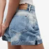 Tommy Jeans -denimshortsit, käänteiset lahkeet