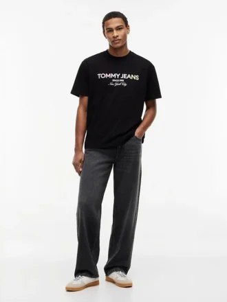 Tommy Jeans Gradient Logo T-paita Tommy Jeans Gradient Logo T-paita