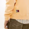 Tommy Jeans -logolla varustettu vaatevärjätty collegepaita Tommy Jeans -logolla varustettu vaatevärjätty collegepaita