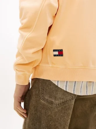 Tommy Jeans -logolla varustettu vaatevärjätty collegepaita