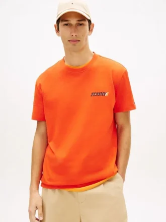Tommy Jeans -T-paita takalogolla
