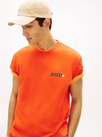 Tommy Jeans -T-paita takalogolla