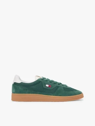 Tommy Jeansin eri tekstuureista koostuvat skater-lenkkarit