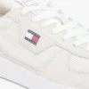 Tommy Jeansin eri tekstuureista koostuvat skater-lenkkarit