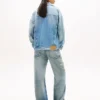 Tommy Jeansin kulunut denimtakki Tommy Jeansin kulunut denimtakki