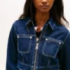 Tommy Jeansin lyhyt denim-vetoketjujakku Tommy Jeansin lyhyt denim-vetoketjujakku
