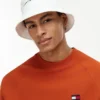 Tommy-logolla varustettu bucket-hatu