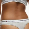 Tommy-logolla varustettu string-pakkaus (3 kpl) Tommy-logolla varustettu string-pakkaus (3 kpl)