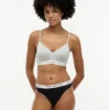 Tommy-logolla varustettu string-pakkaus (3 kpl) Tommy-logolla varustettu string-pakkaus (3 kpl)