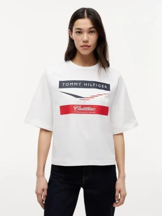 Tommy x Cadillac F1® Team Boxy Chevron T-paita
