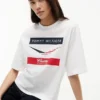Tommy x Cadillac F1® Team Boxy Chevron T-paita Tommy x Cadillac F1® Team Boxy Chevron T-paita