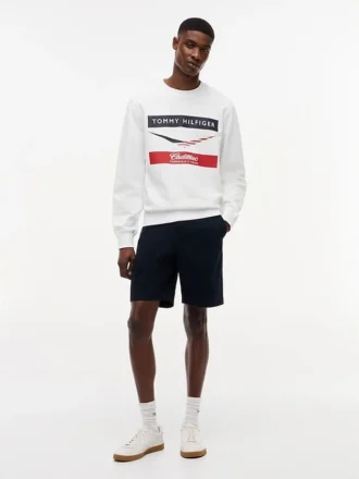 Tommy x Cadillac F1® Team Chevron -huppari