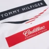 Tommy x Cadillac F1® Team Chevron -T-paita Tommy x Cadillac F1® Team Chevron -T-paita