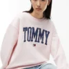 Varsity Tommy Logo -pyöreäkaulainen collegepaita Varsity Tommy Logo -pyöreäkaulainen collegepaita