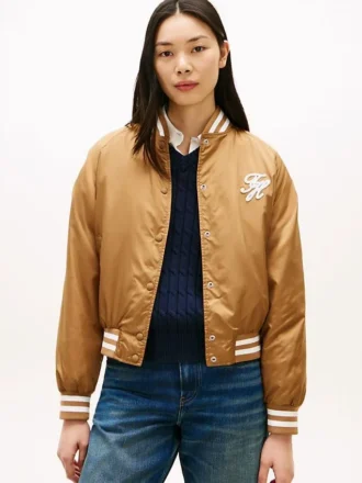 Vettä hylkivä varsity-bomber-takki Vettä hylkivä varsity-bomber-takki