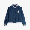Vettä hylkivä varsity-bomber-takki