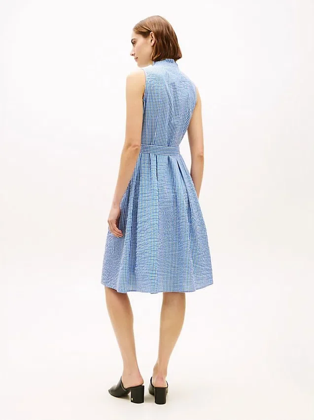 Vyötäröinen gingham-seersucker-midimekko Vyötäröinen gingham-seersucker-midimekko