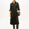 Vyötäröinen pliseerattu twill-paita-mekko Vyötäröinen pliseerattu twill-paita-mekko
